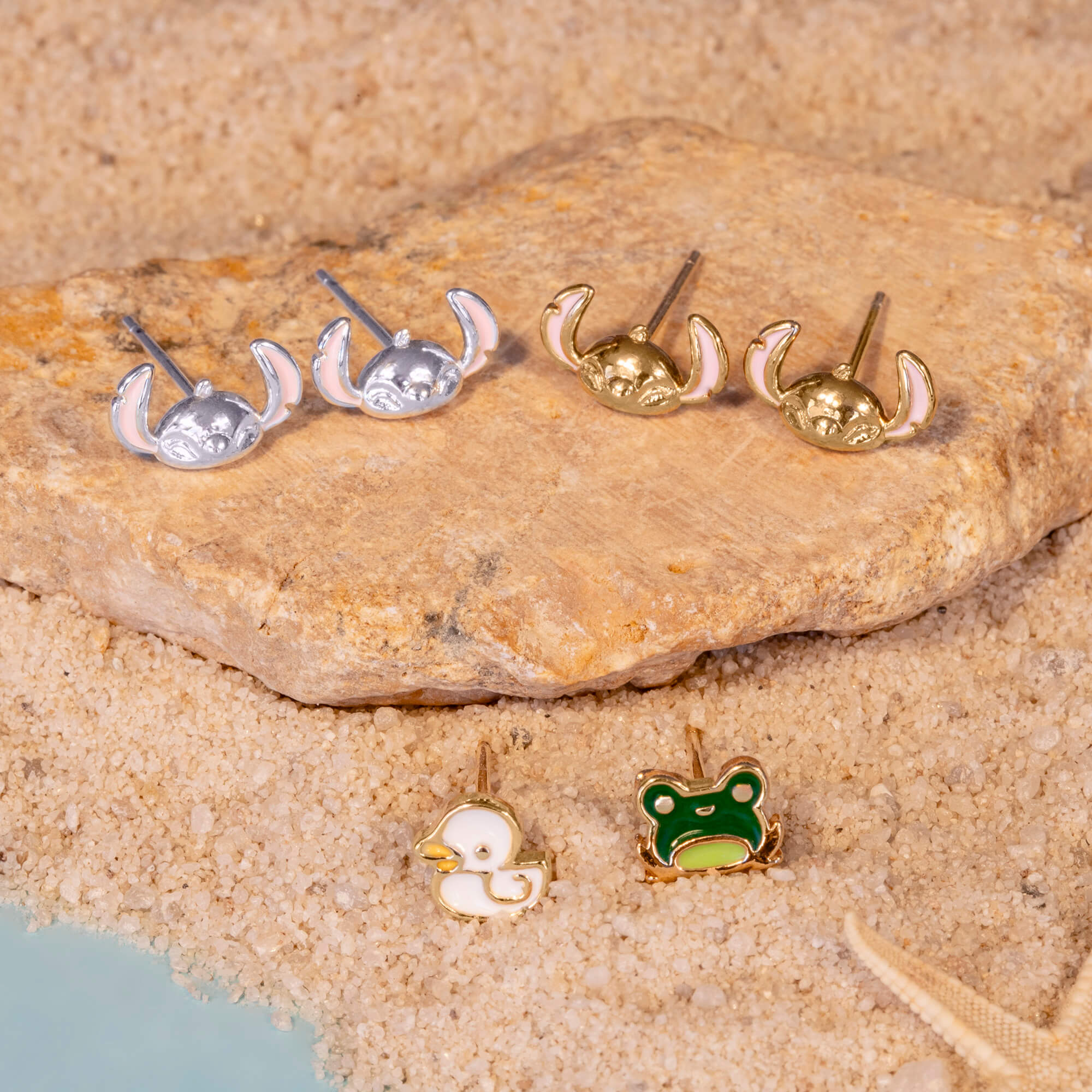 Disney Earring Epoxy Frog &amp; Duck