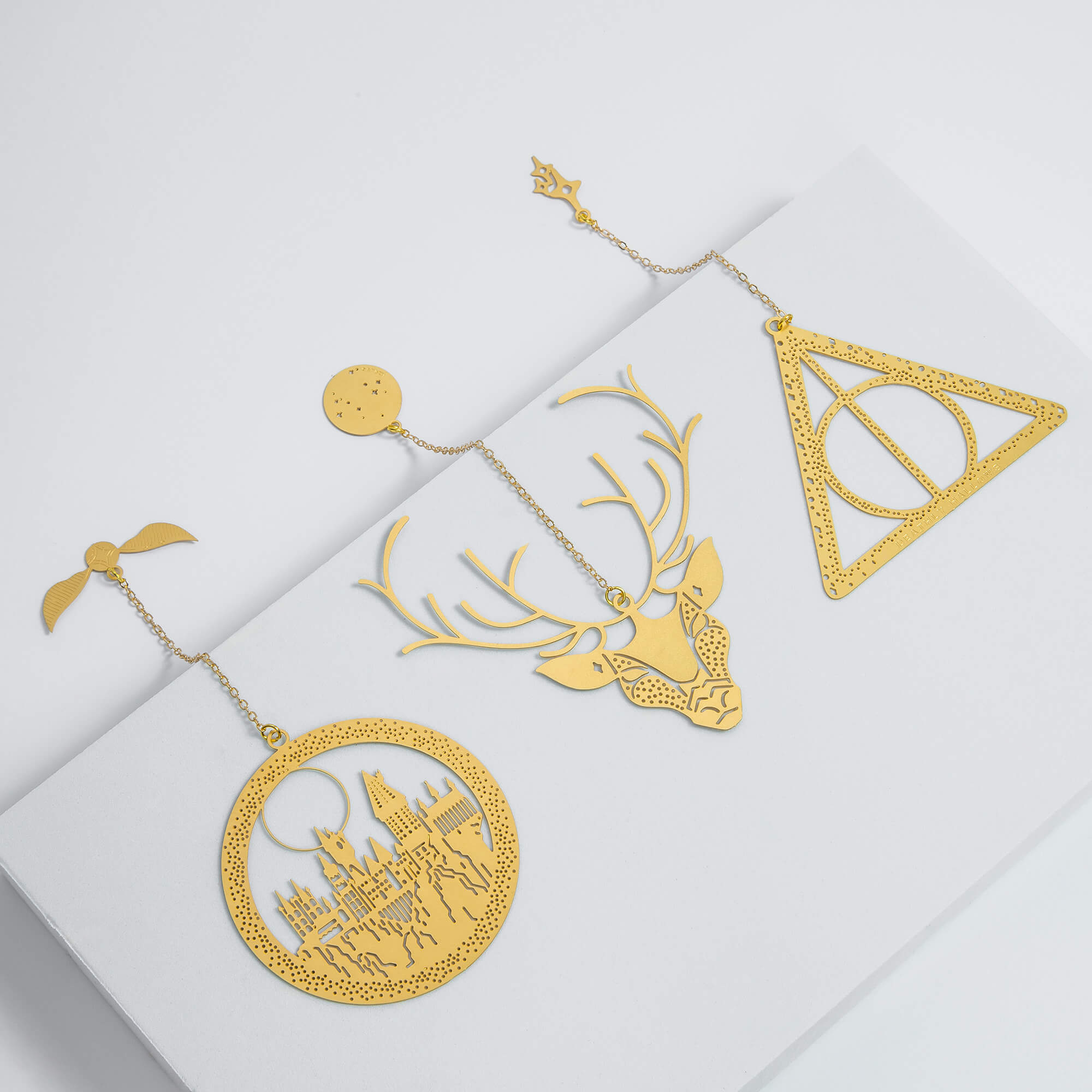 Harry Potter Gold Bookmark Hogwarts Castle