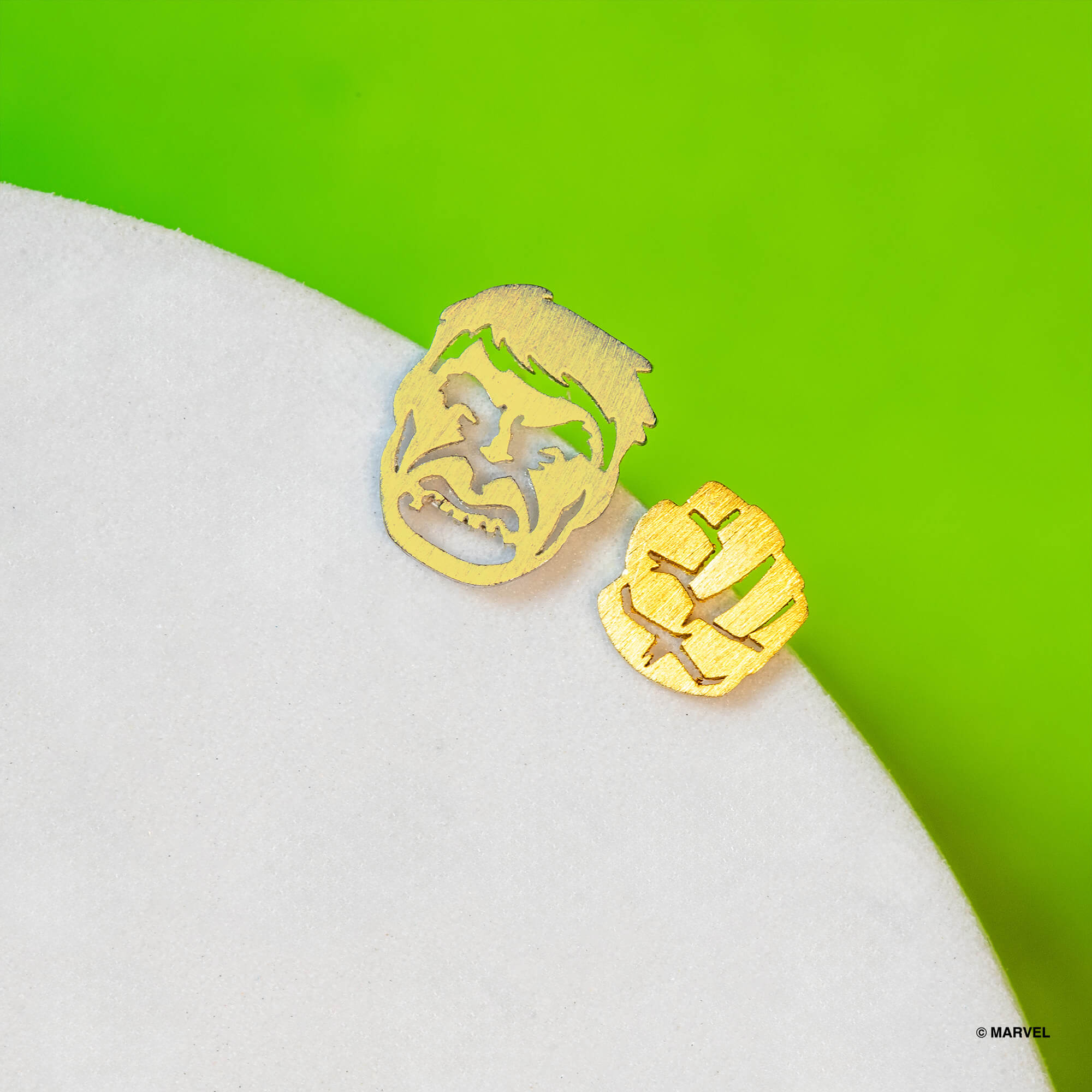 Marvel Earring Hulk &amp; Smash Fist