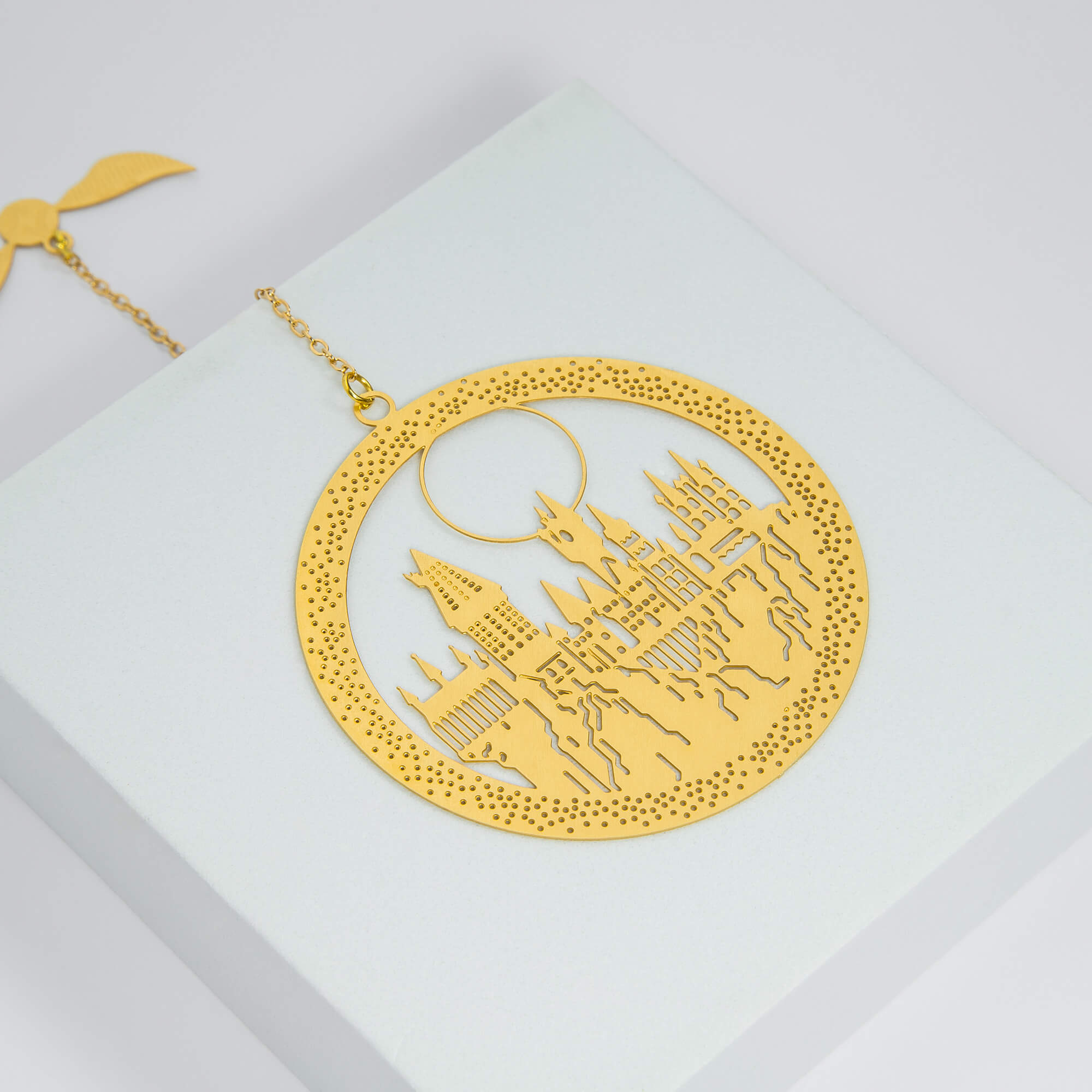 Harry Potter Gold Bookmark Hogwarts Castle