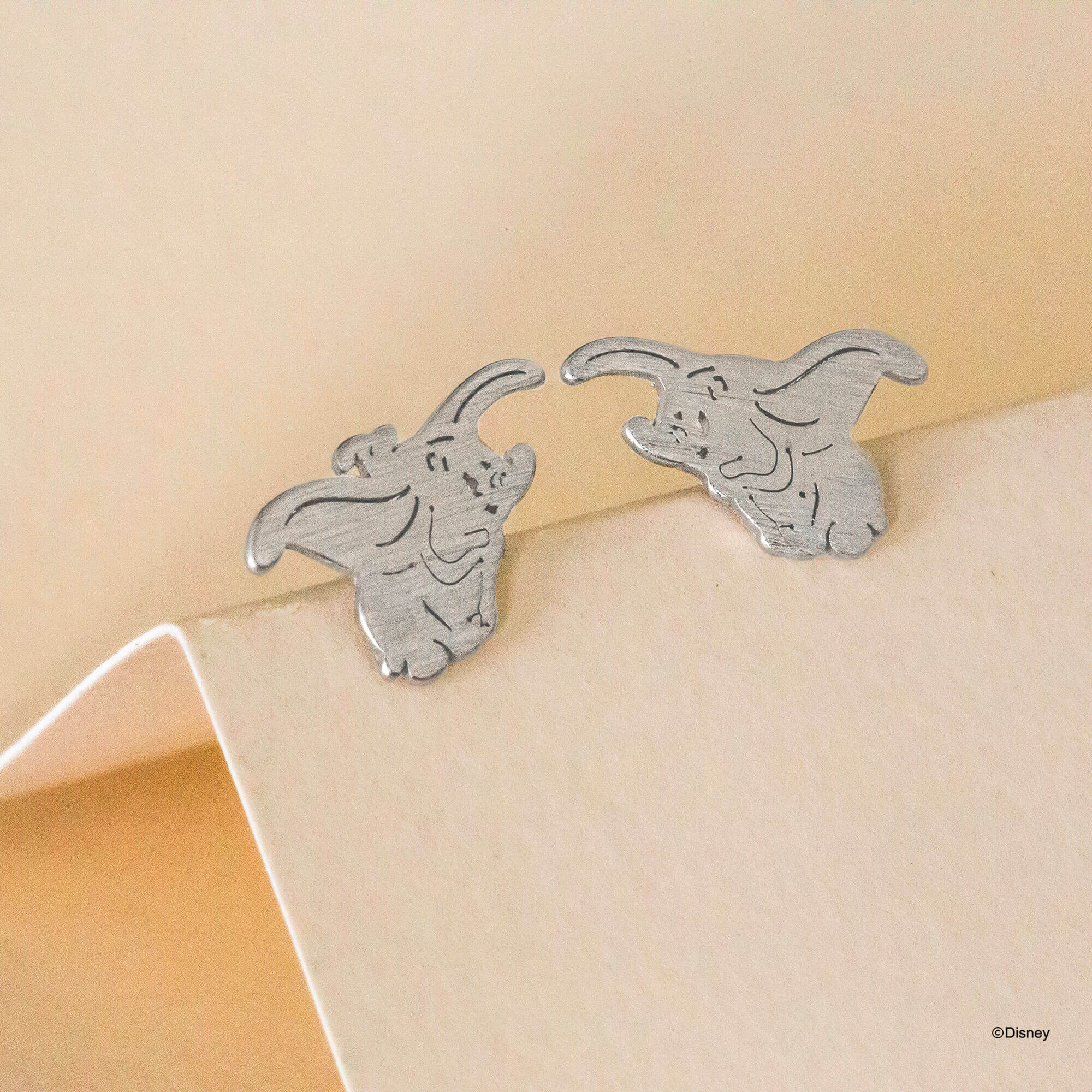 Disney Earring Flying Dumbo