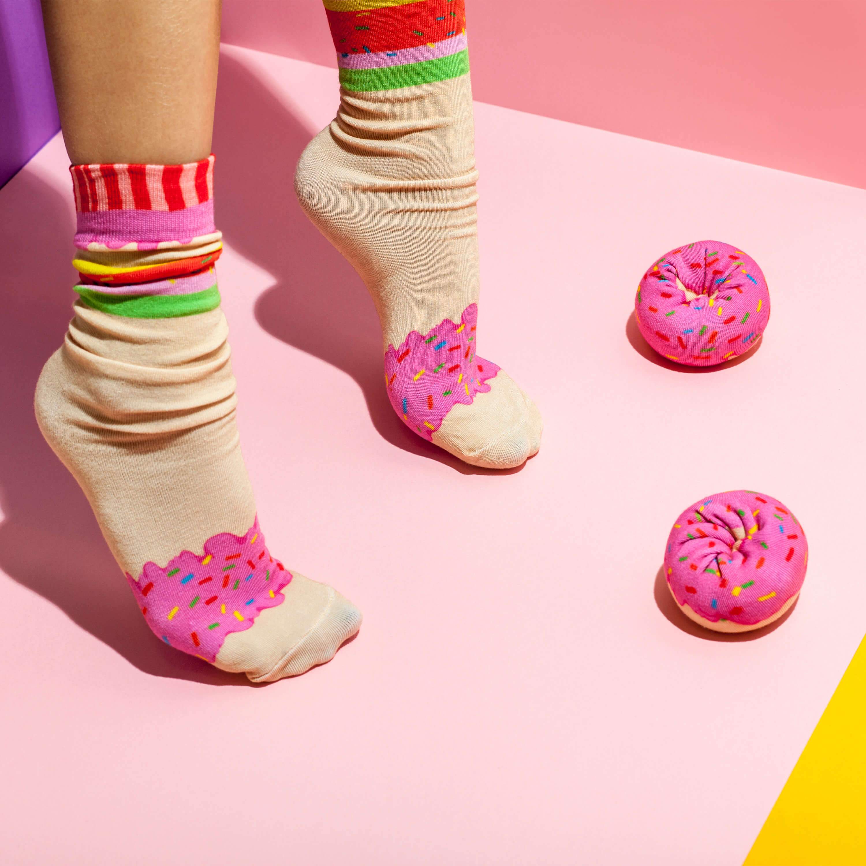 Doughnut Socks Strawberry