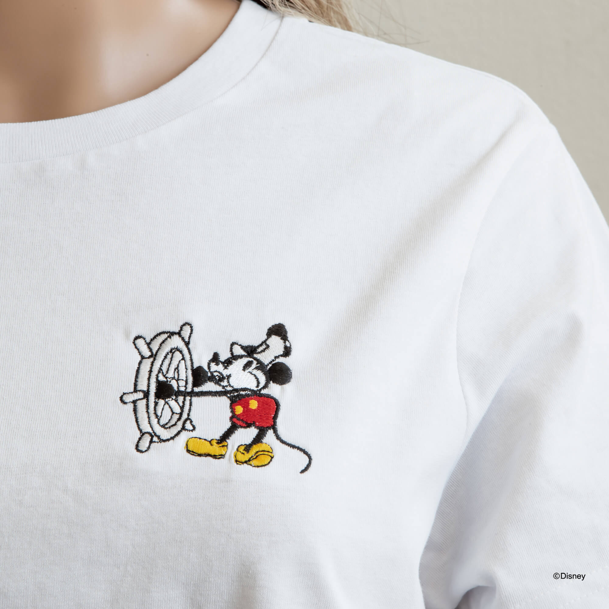 T-Shirt Embroidery Mickey Steamboat Willie