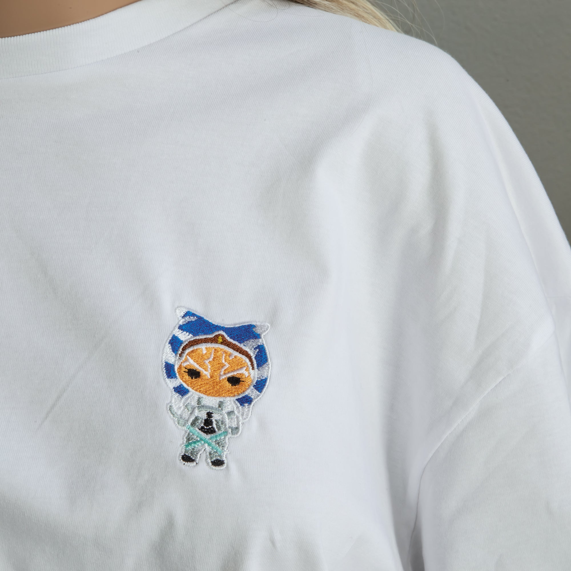 T-Shirt Embroidery Star Wars Ahsoka Tano™