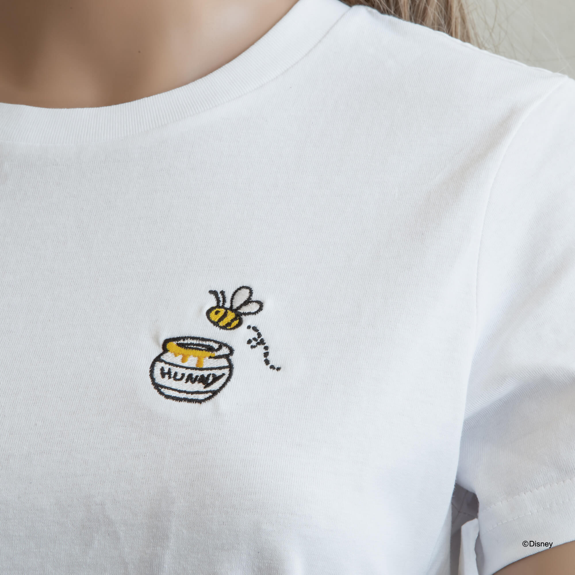 T-Shirt Embroidery WTP Honeypot & Bee