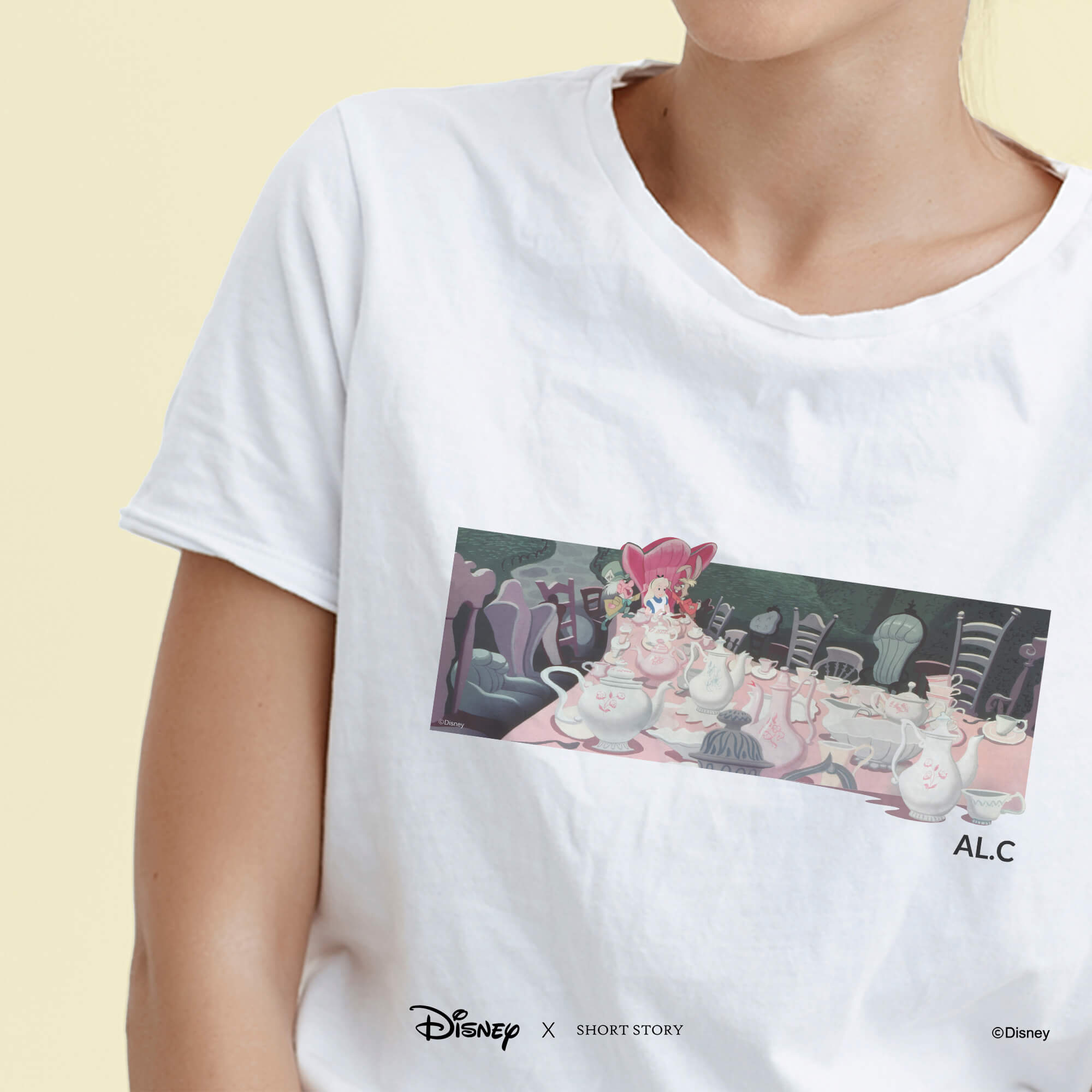 T-Shirt Print Alice in Wonderland Tea Party