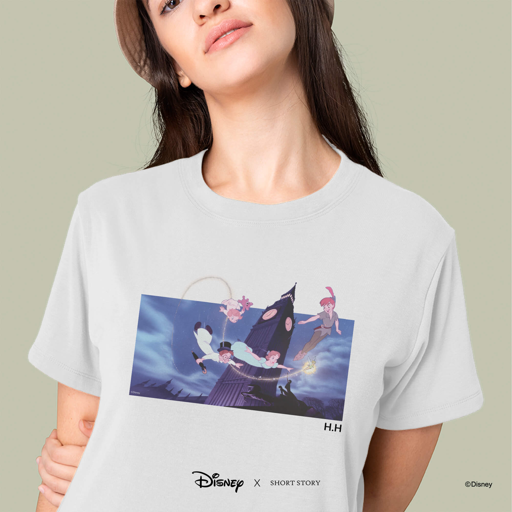 T-Shirt Print Tinker Bell Flying Over The Sky Scene