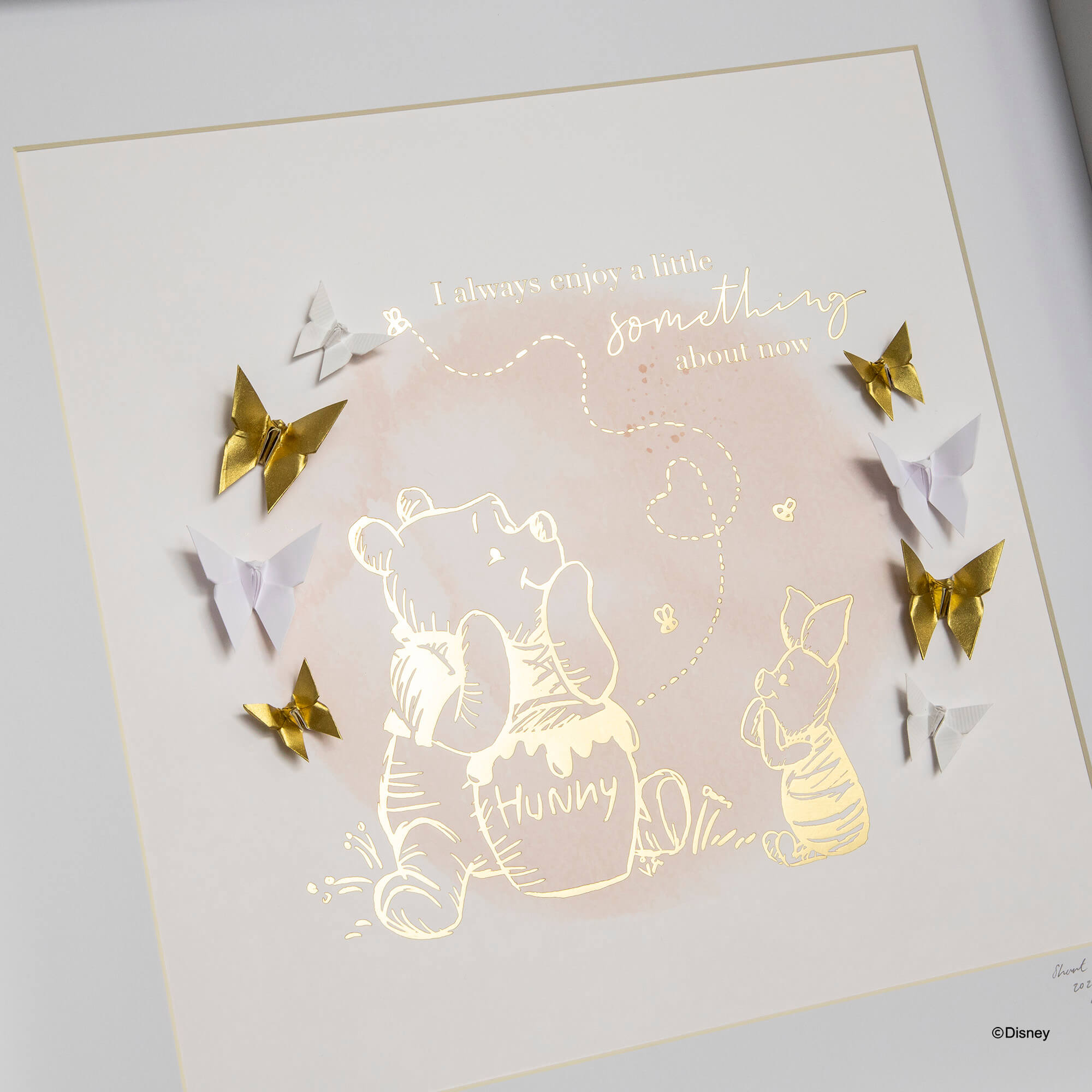 Disney White Frame Pooh & Piglet Enjoy Something