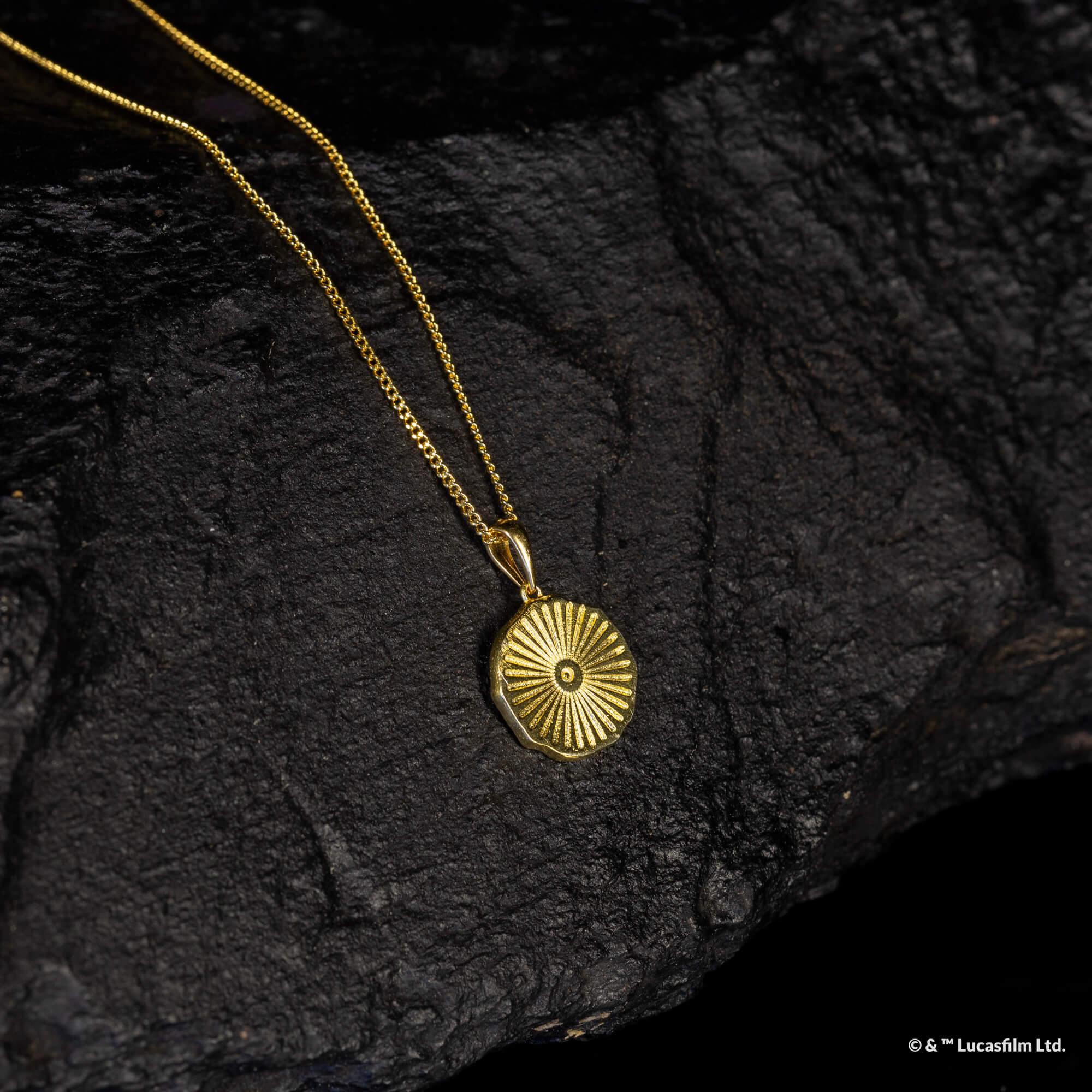Star Wars™ Necklace Medallion Grogu™