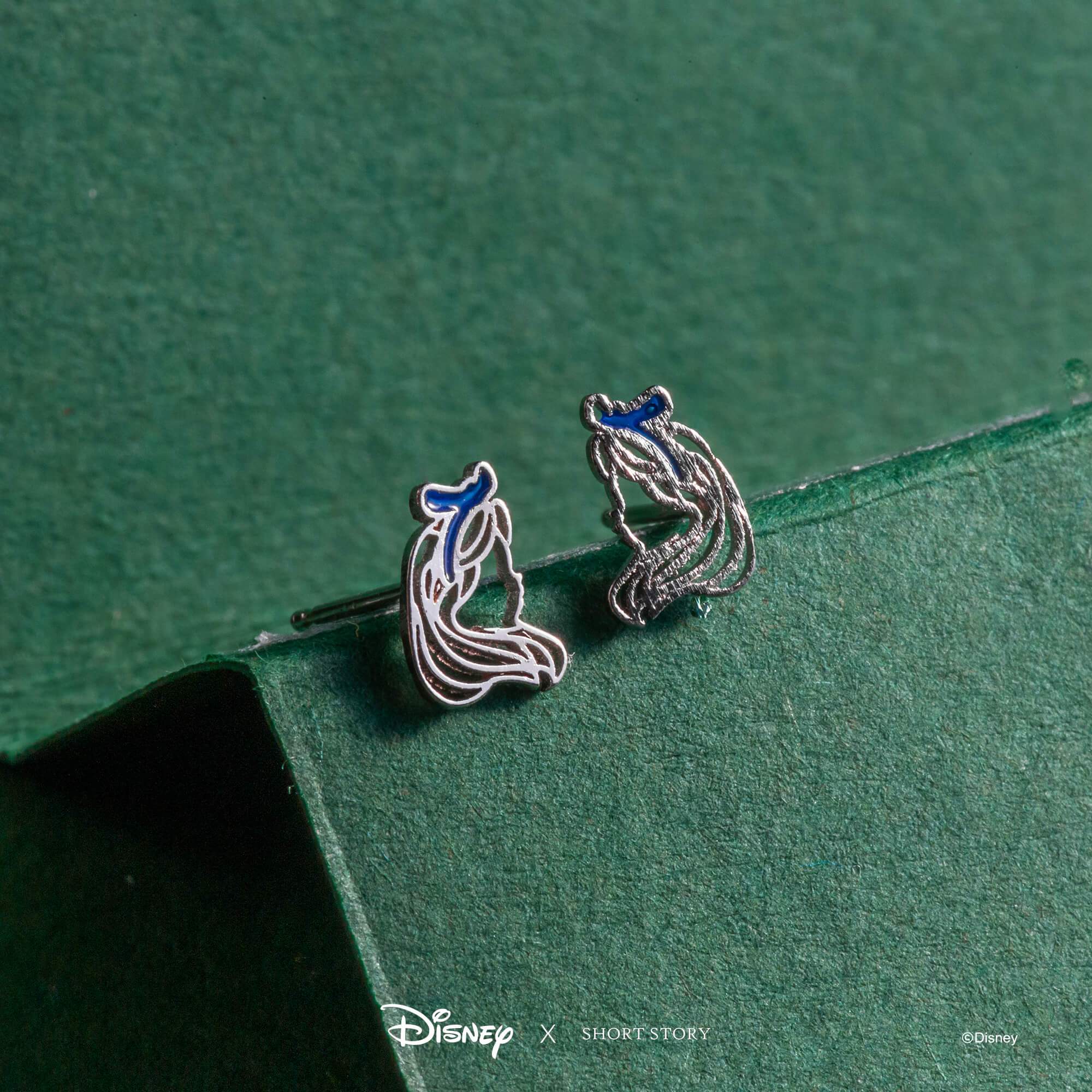 Disney Earring Epoxy Alice