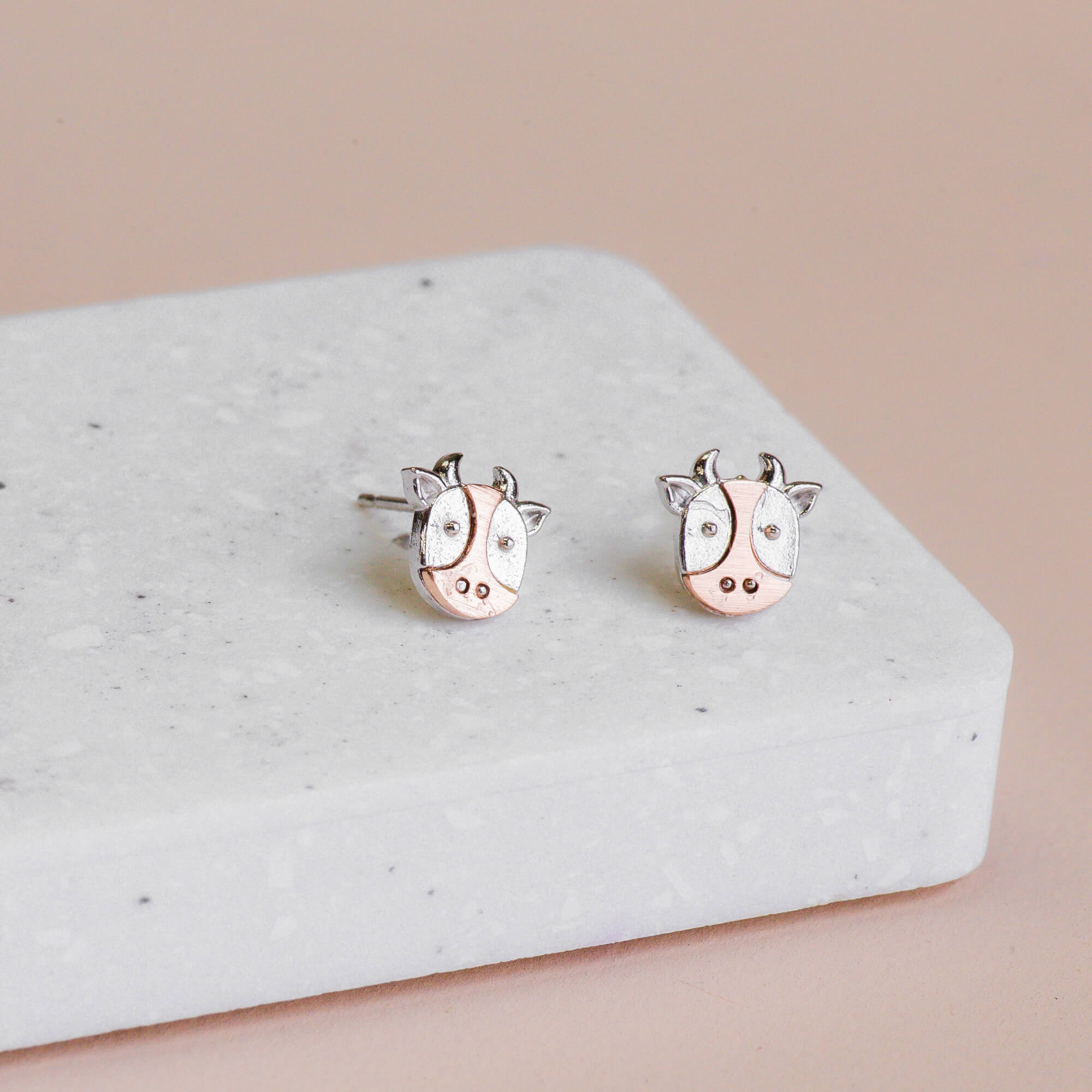 Earring Zodiac Ox*