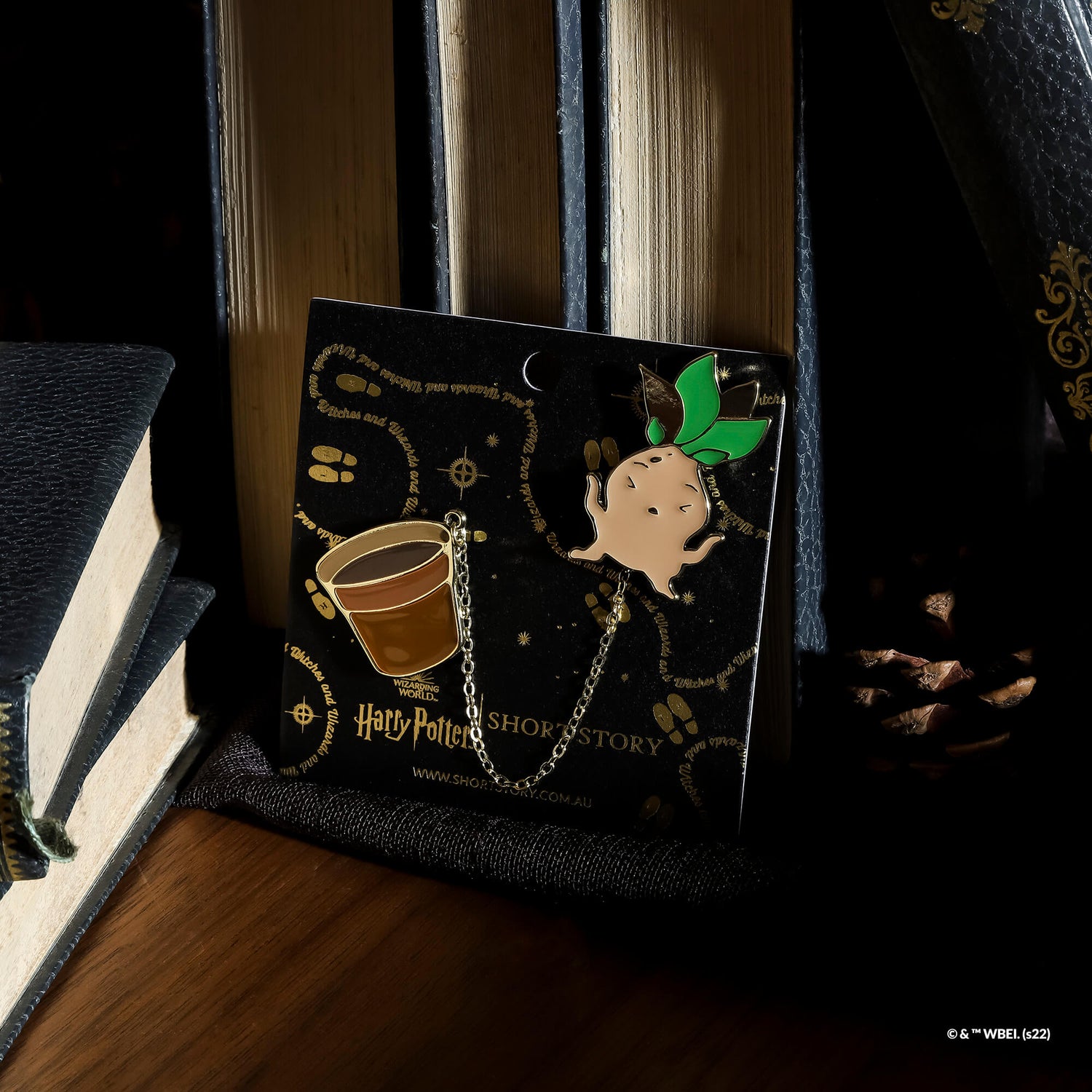 Harry Potter Enamel Pin Mandrake &amp; Pot