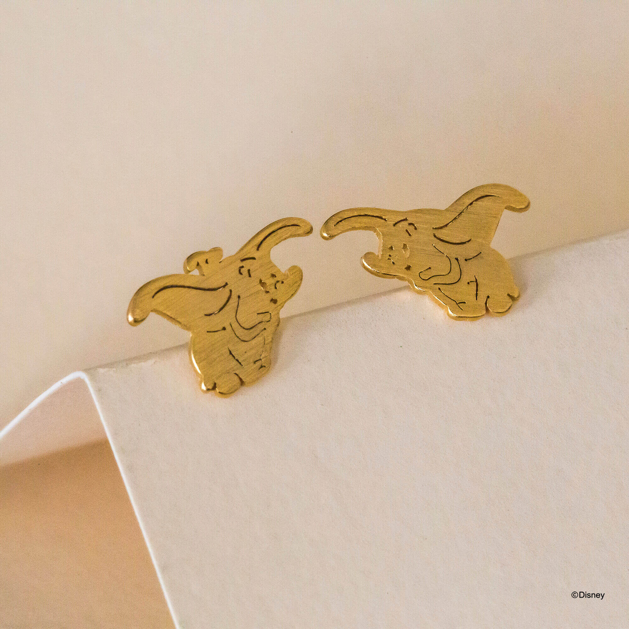 Dumbo earrings deals