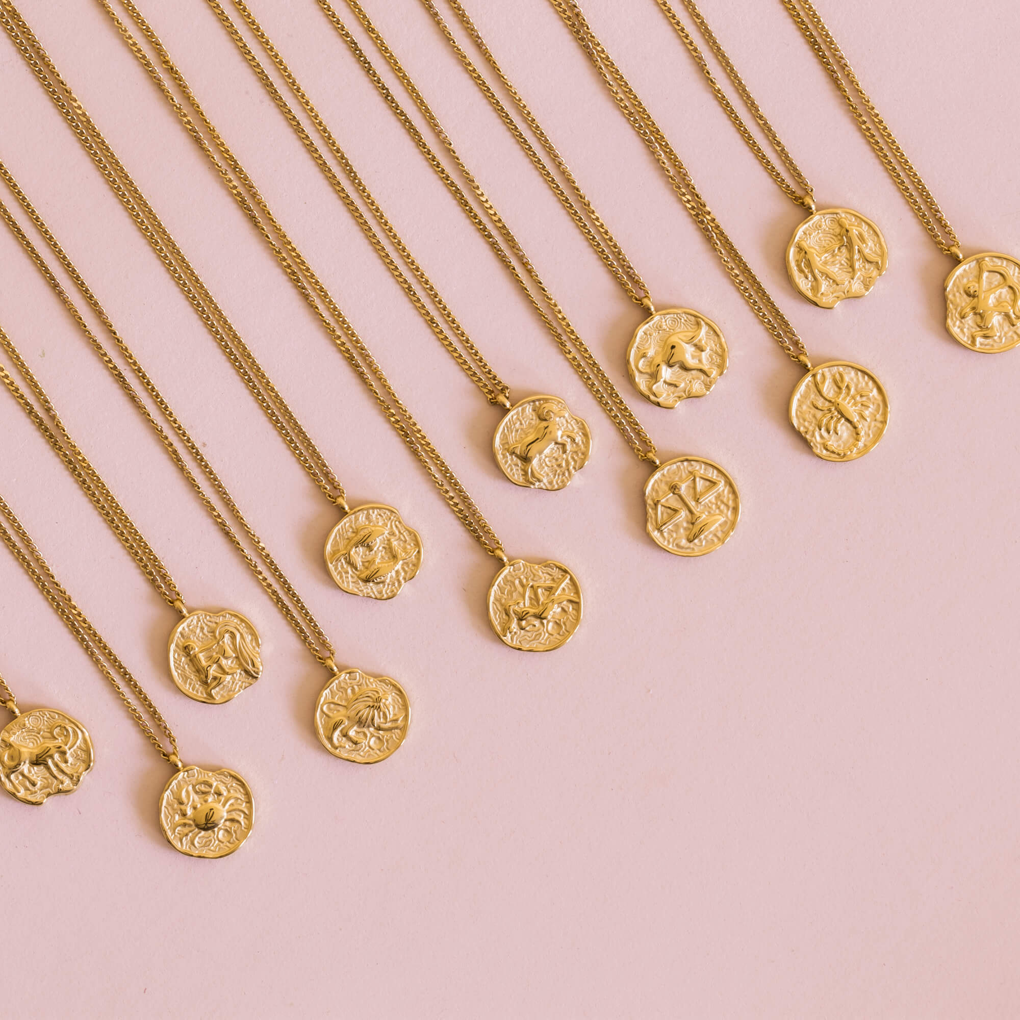 Necklace Medallion Taurus Gold *