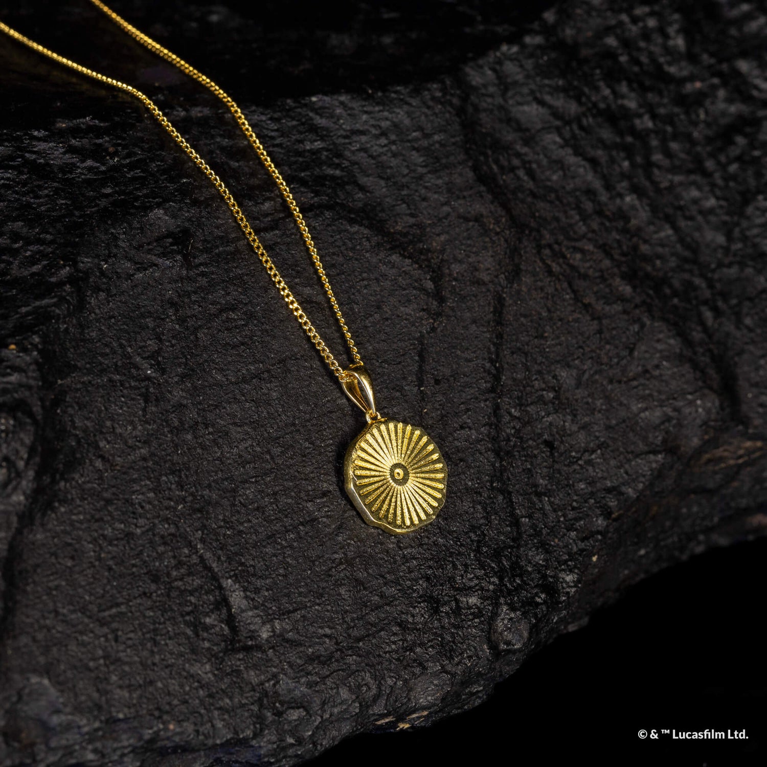 Star Wars™ Necklace Medallion Grogu™