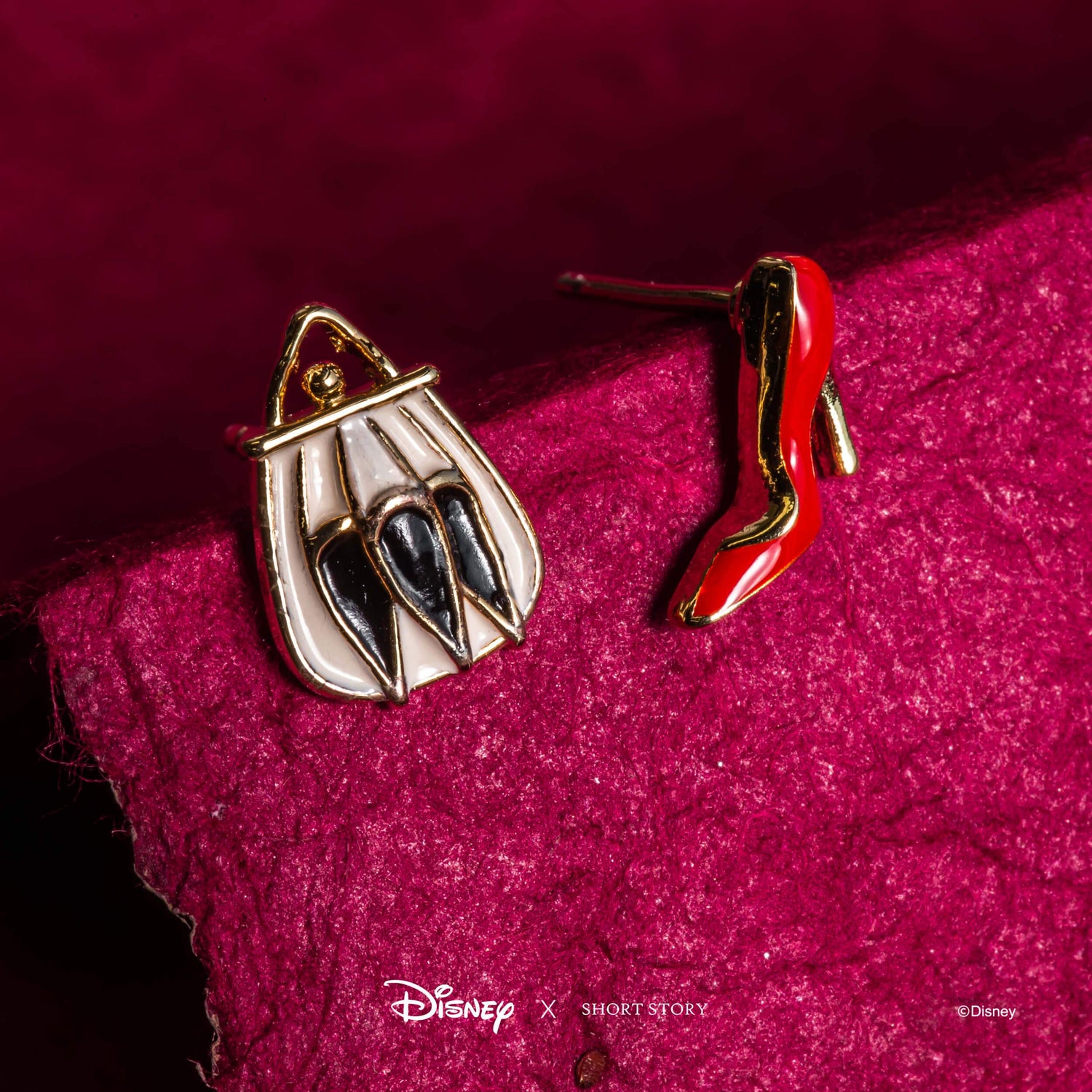 Disney Earring Epoxy Cruella De Vil Bag and Heel*