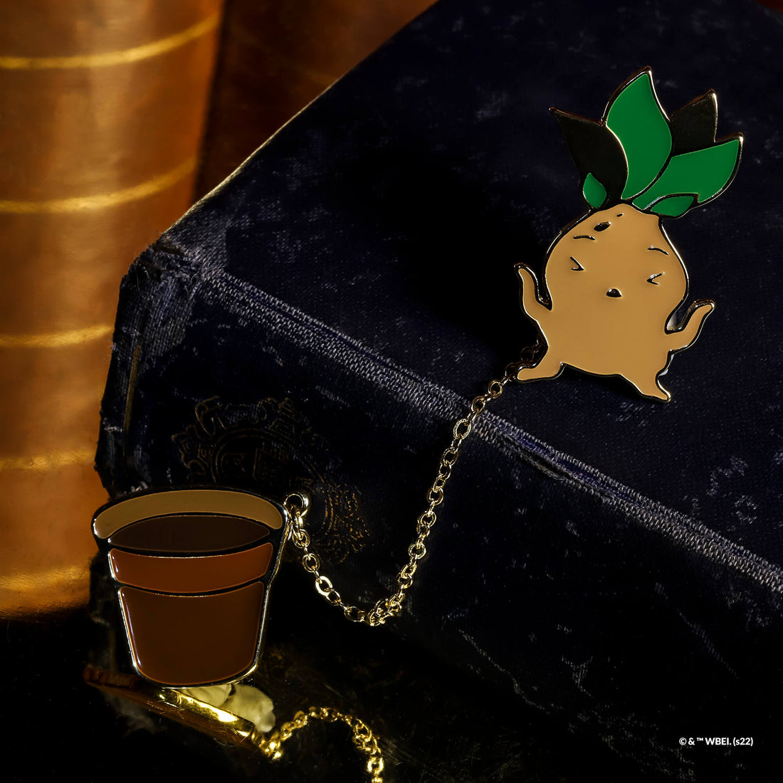 Harry Potter Enamel Pin Mandrake &amp; Pot