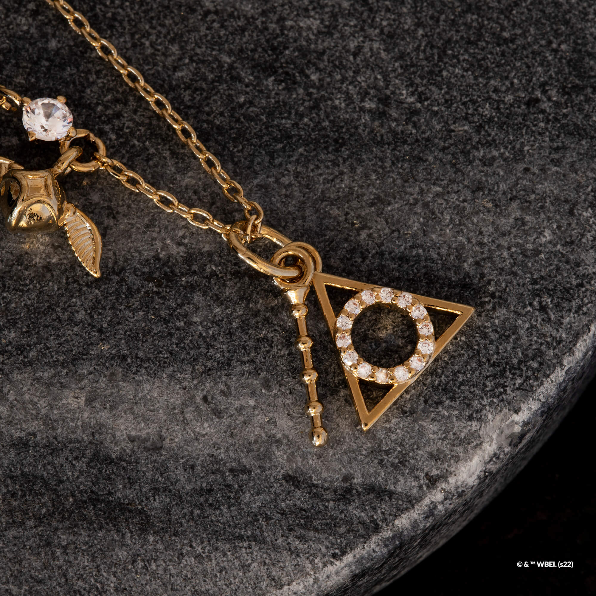 Harry Potter Deathly Hallows Necklace Set | Pandora AU | Deathly hallows  necklace, Necklace set, Silver necklace set